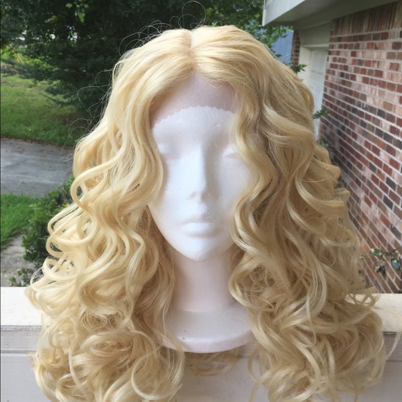 Accessories - Blonde curly lace wig